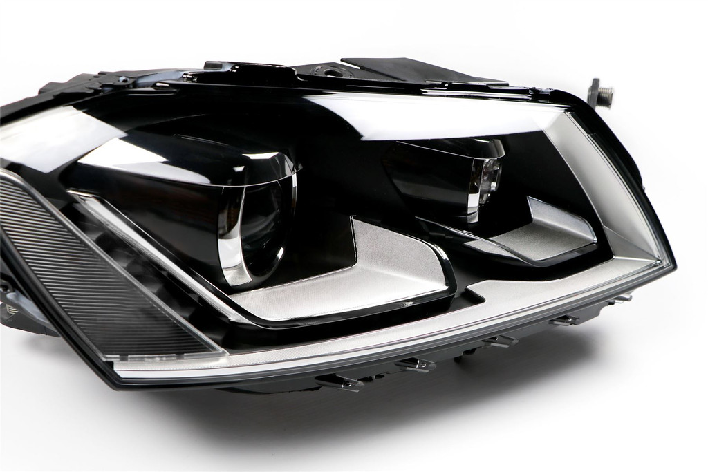 Headlight right bi-xenon LED DRL AFS VW Passat 11-14