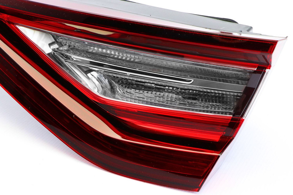 Rear light right inner Renault Megane 16-18