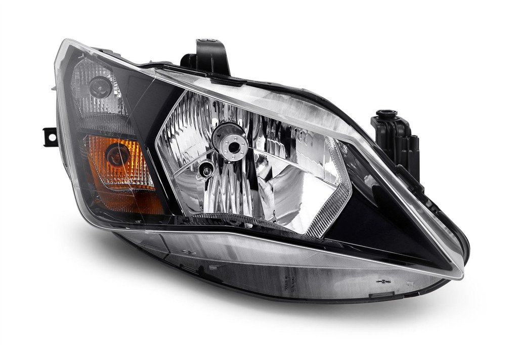 Headlight right black Seat Ibiza 16-18