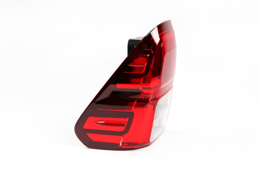 Rear light left Toyota Hilux Revo 15-