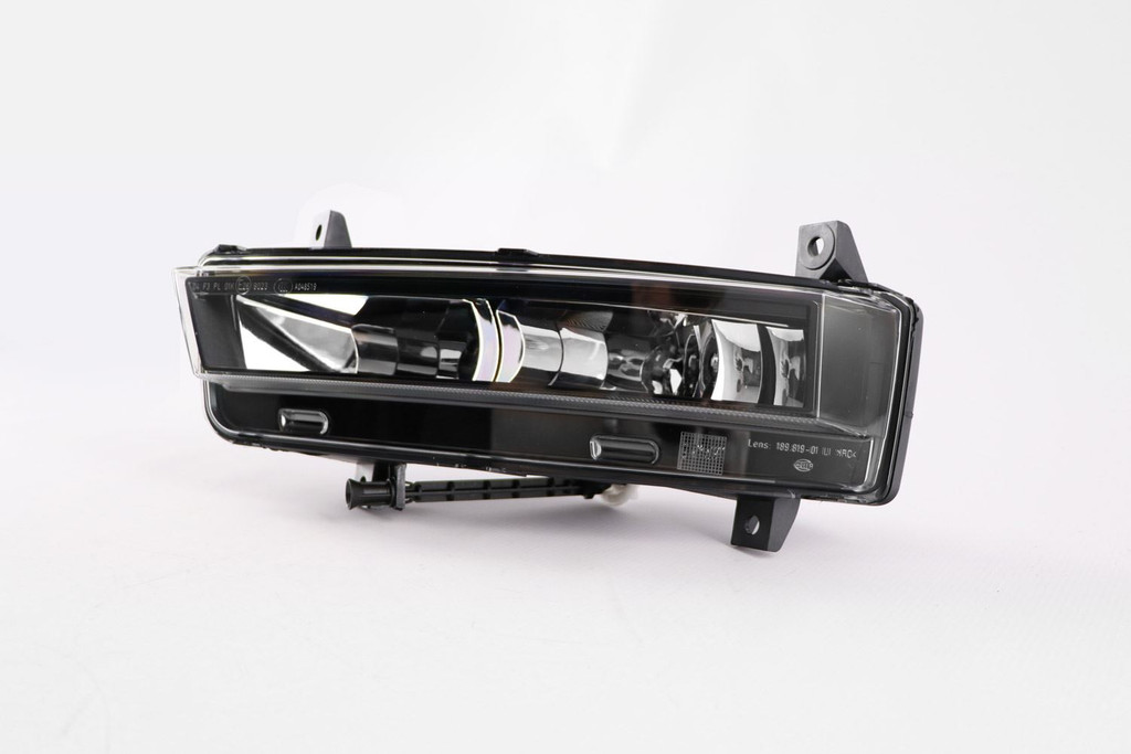 Fog light left with cornering  Skoda Octavia 13-16