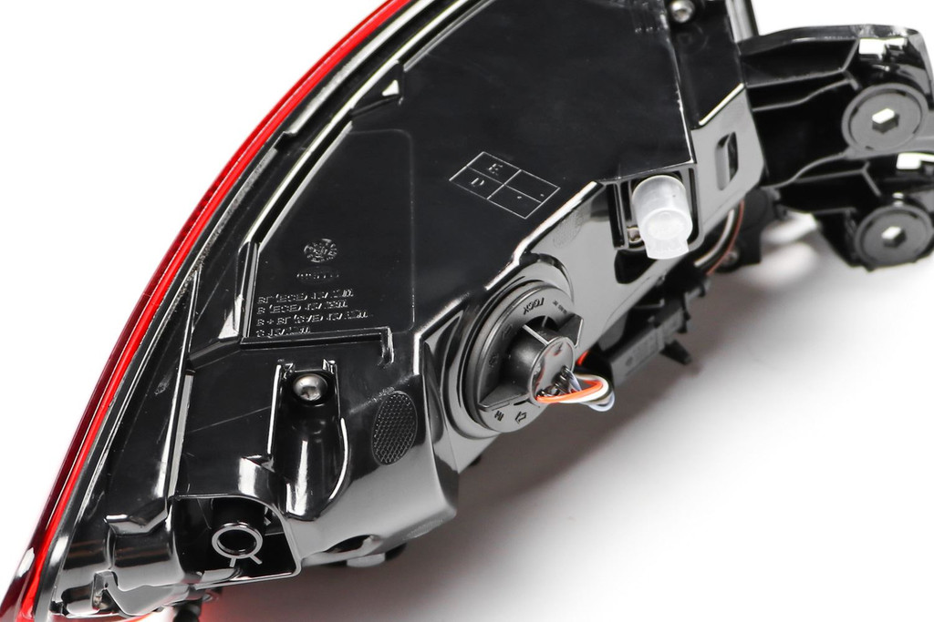 Rear light right outer LED Audi A4 B9 15-19 Saloon