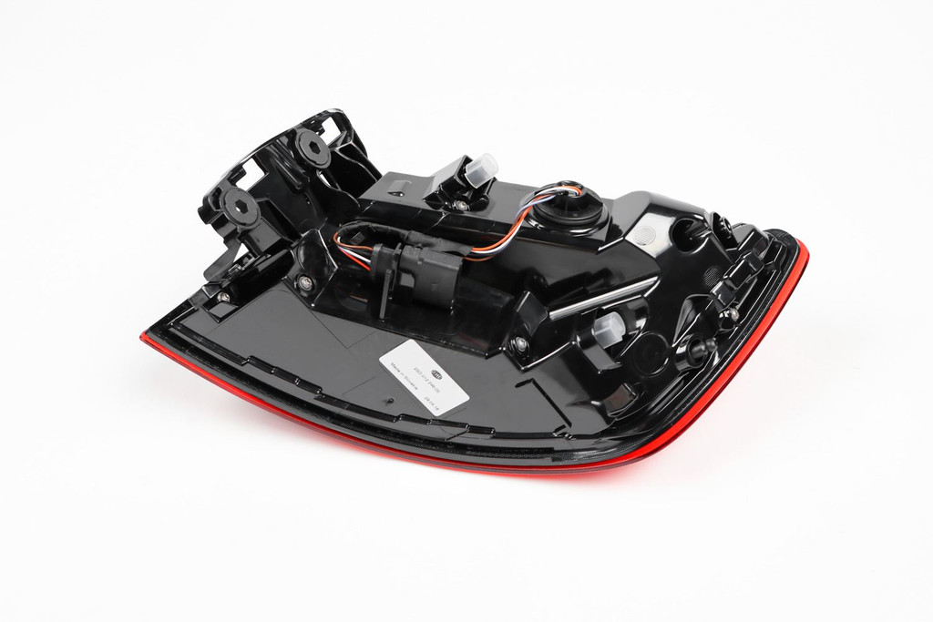 Rear light left outer LED Audi A4 B9 15-19 Saloon