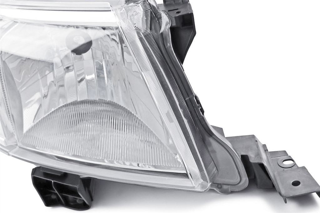 Headlight right Toyota Hilux Vigo 11-15