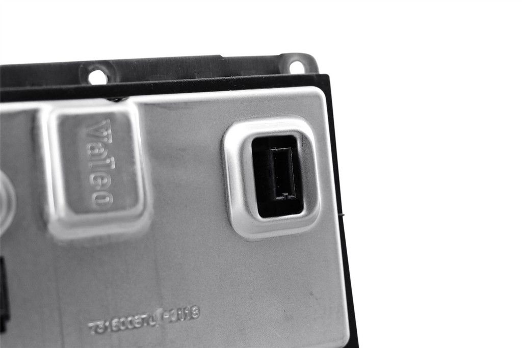 Xenon headlight control unit ballast VW Passat 05-10