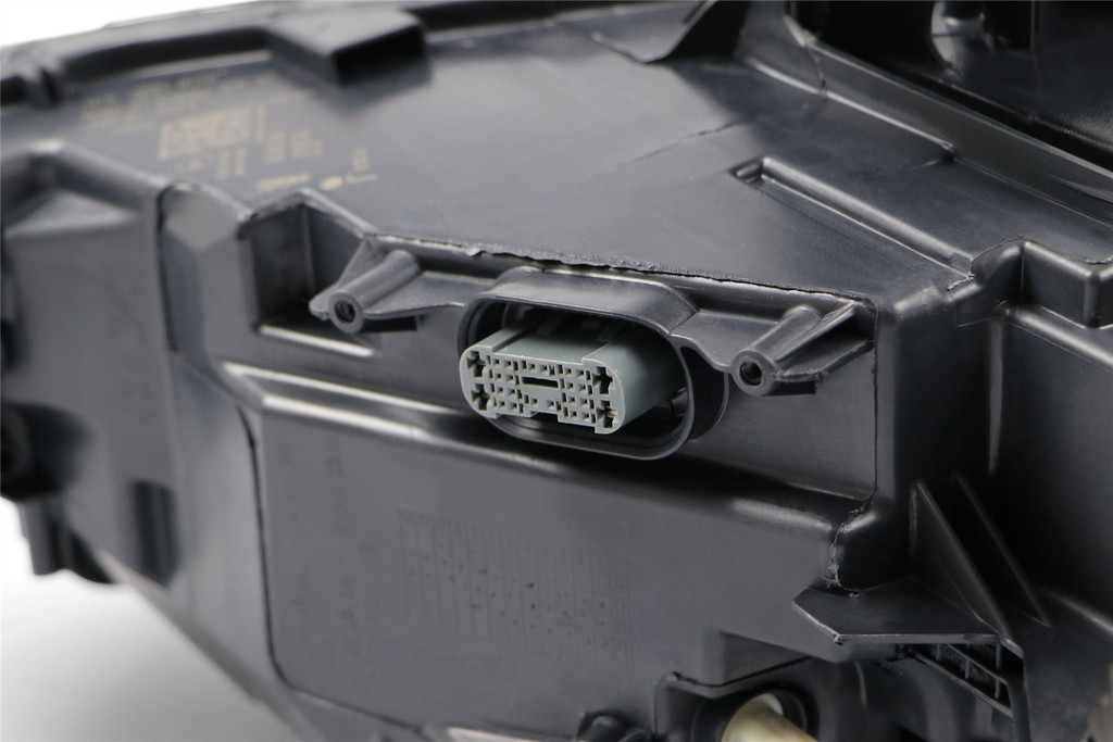 Headlight full LED right Audi A3 16-