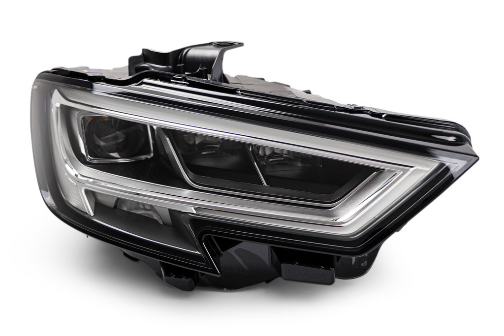 Headlight full LED right Audi A3 16-