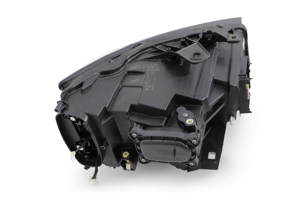 Headlight full LED left Audi Q2 16-