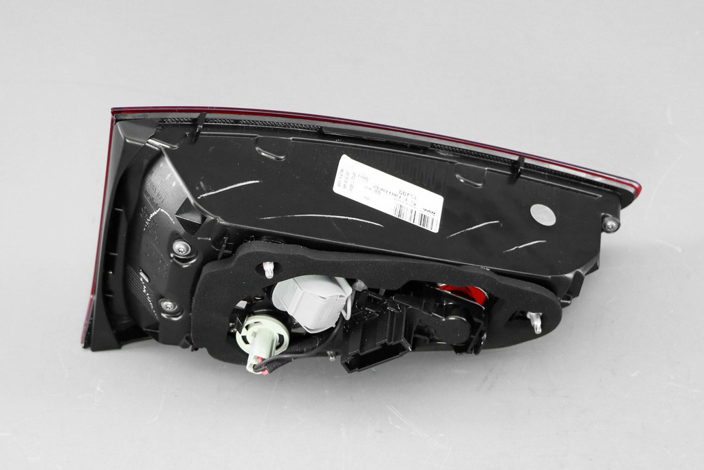 Rear light right inner Seat Ateca 16-