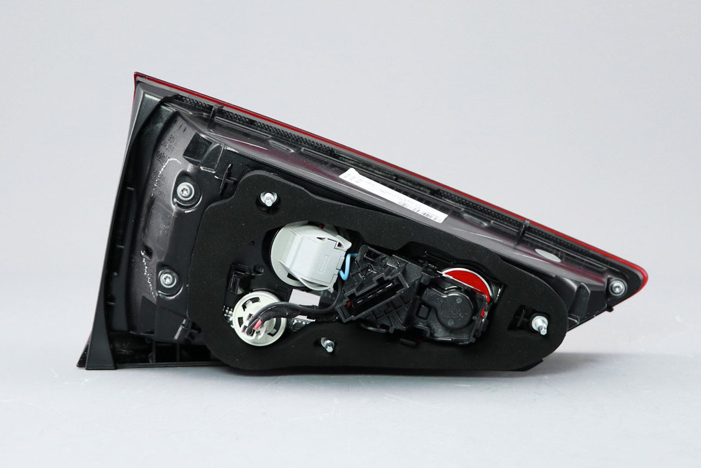 Rear light right inner Seat Ateca 16-