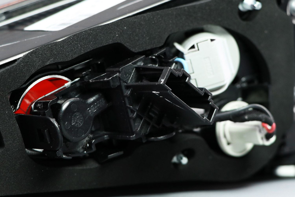 Rear light left inner Seat Ateca 16-