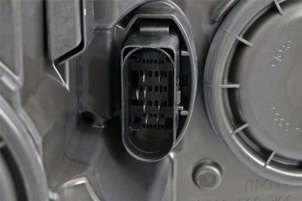 Headlight left xenon LED DRL Skoda Octavia 13-16 OEM