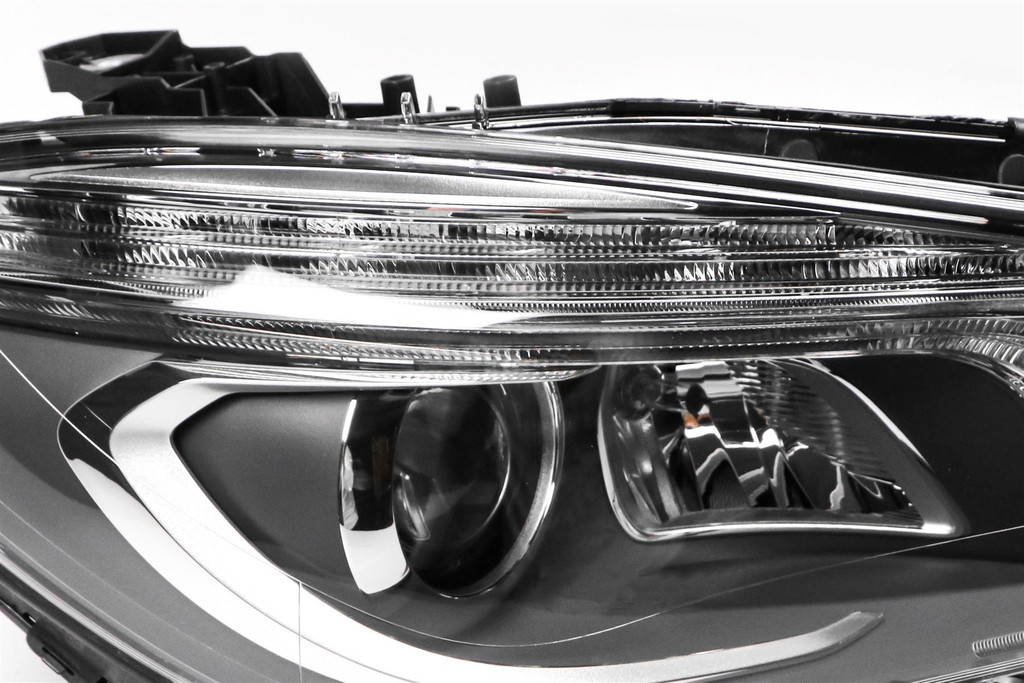 Headlight right Bi-xenon LED DRL AFS Mercedes-Benz CLA C117 13-16