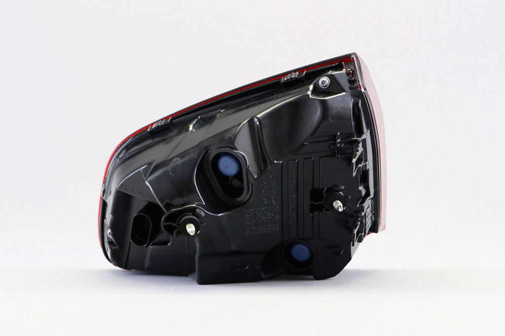 Rear light left inner red LED Porsche Cayenne 11-17