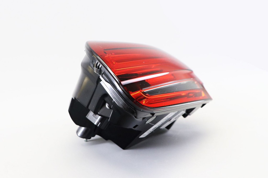 Rear light right inner red LED Porsche Cayenne 11-17