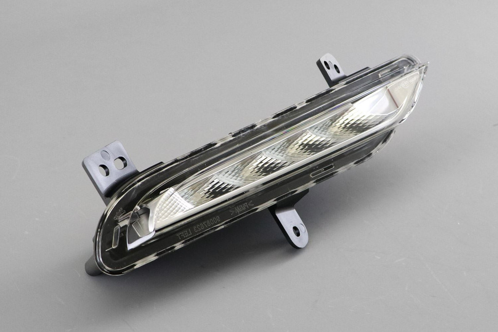 Daytime running light DRL LED right Renault Trafic 15-