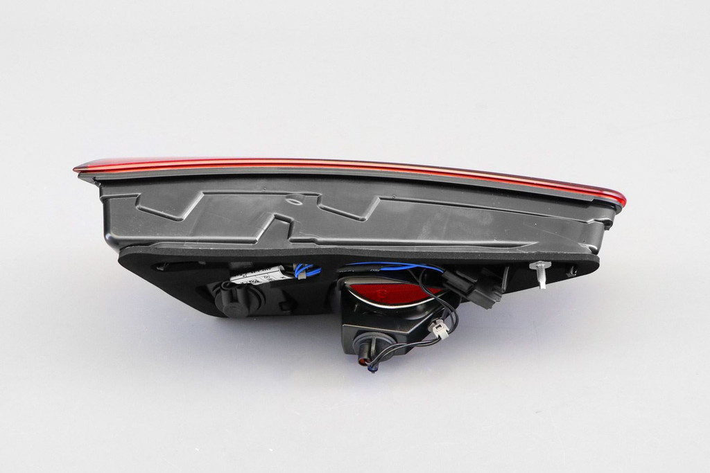 Rear light right inner LED Vauxhall Insignia Hatchback 17-