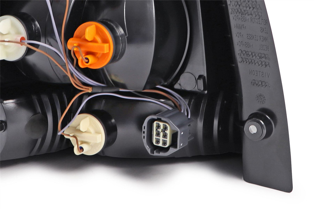 Rear light right clear Land Rover Freelander 06-11