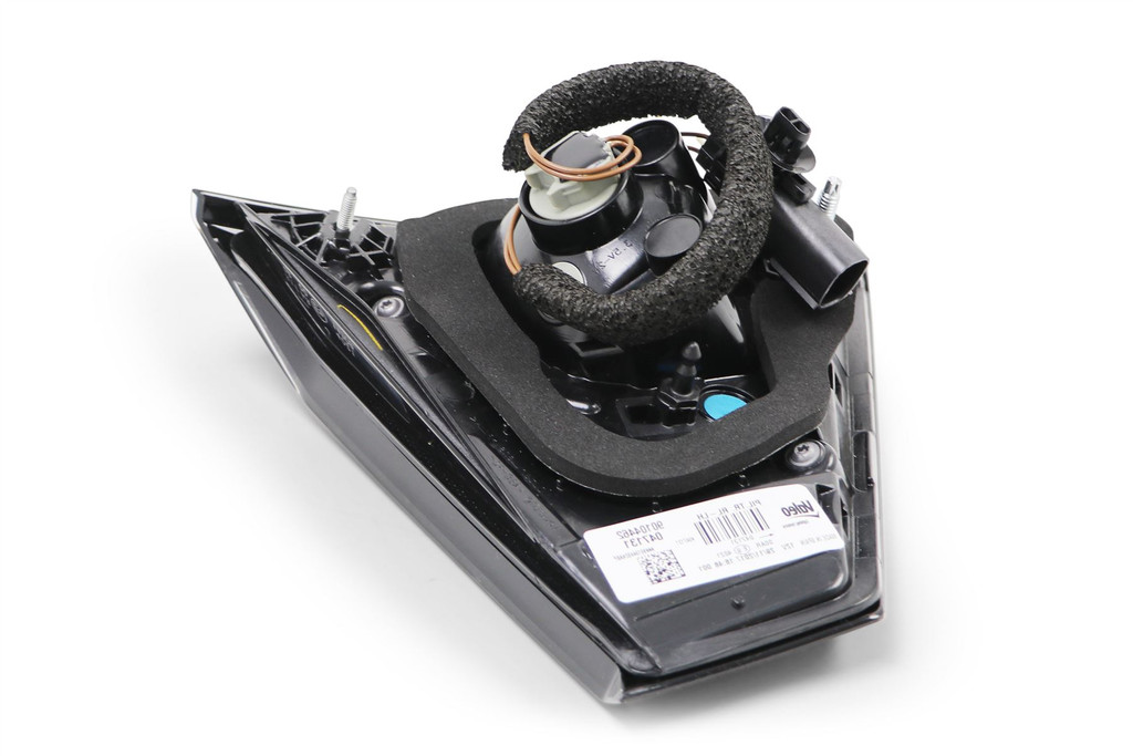 Rear light right inner Ford Kuga 17-