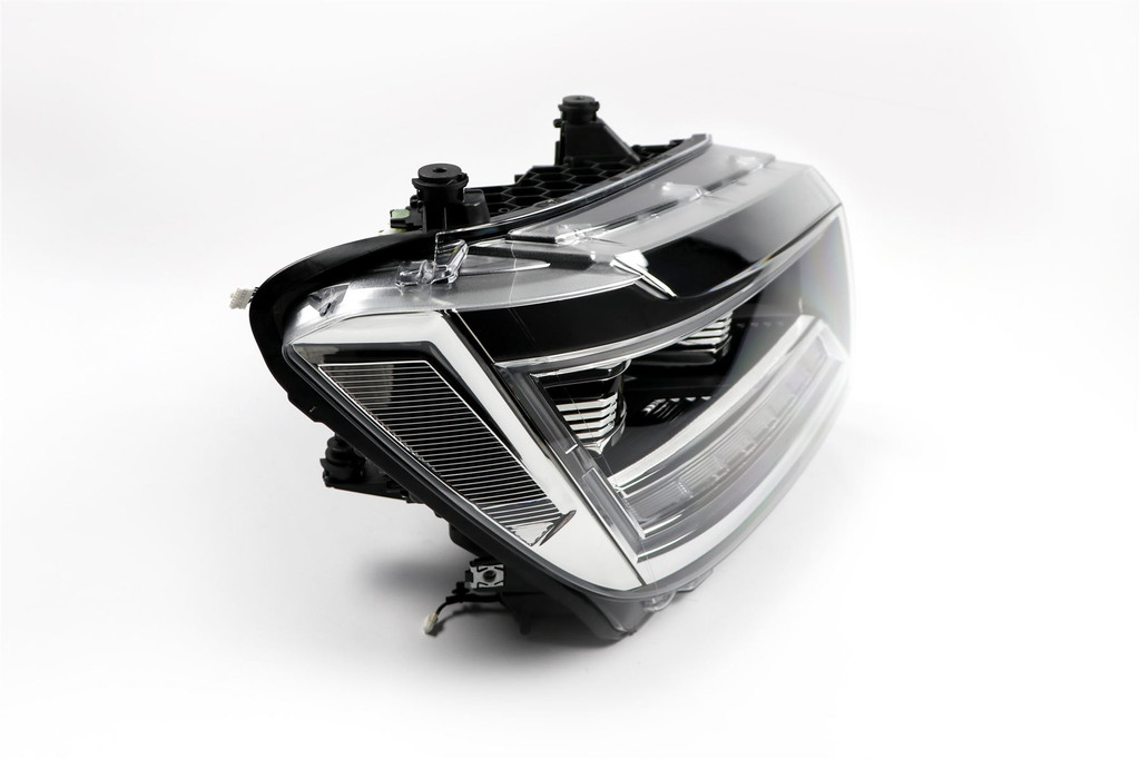 Headlight right LED VW Crafter 16-
