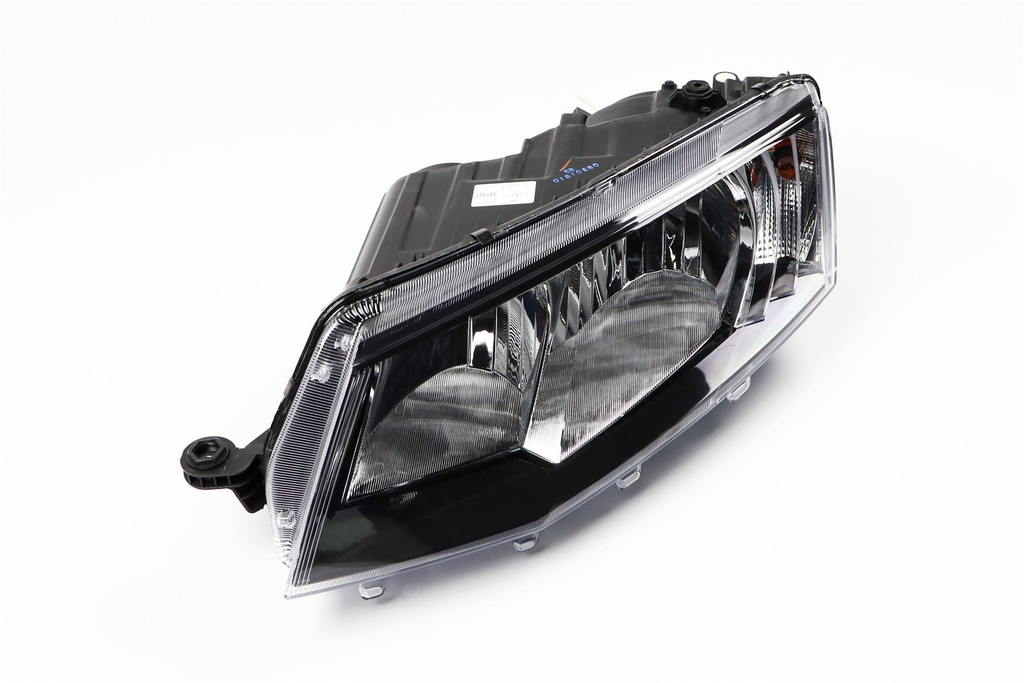 Headlight left Skoda Octavia 13-16