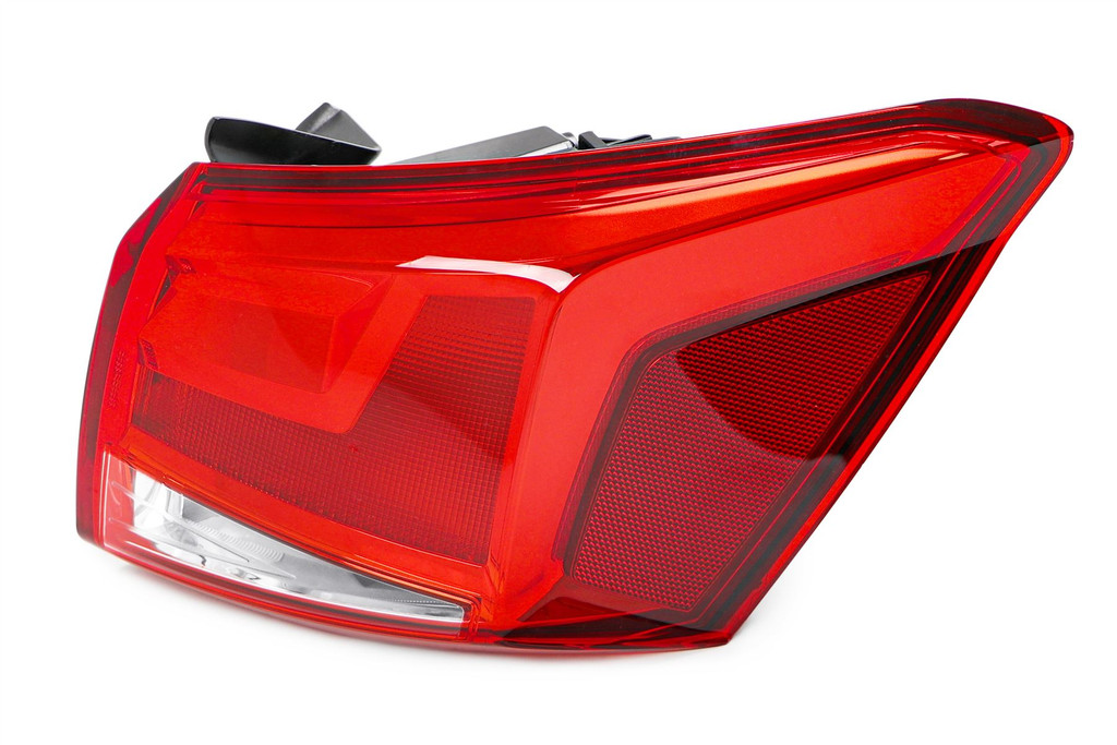 Rear light right Seat Arona 17-
