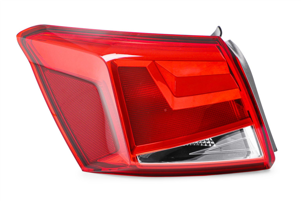 Rear light left Seat Arona 17-