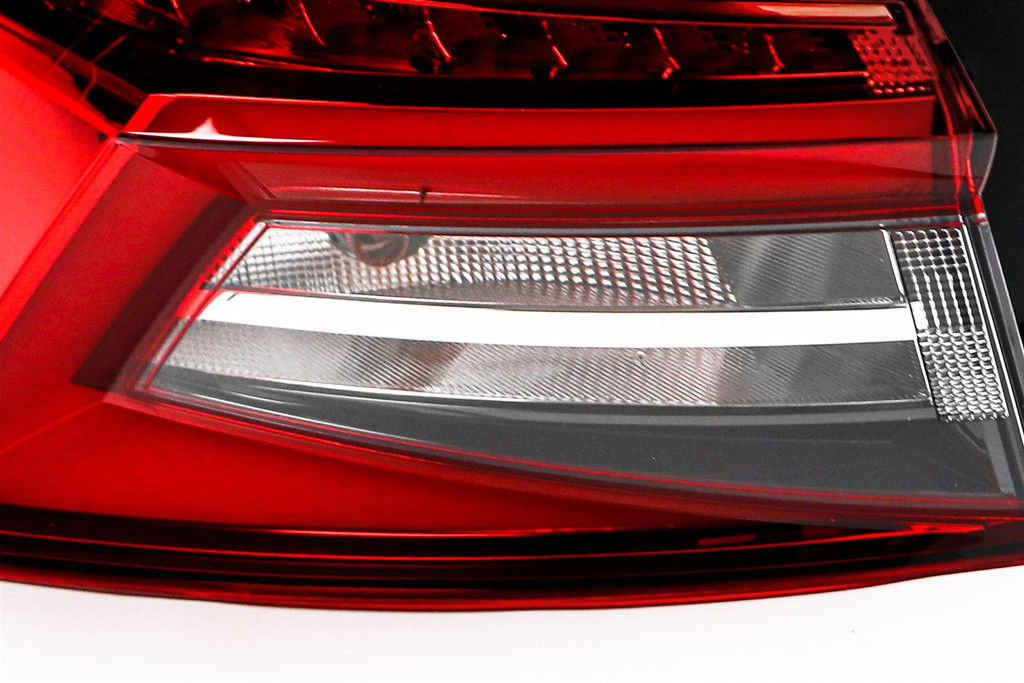 Rear light left outer LED Skoda Kodiaq 17-