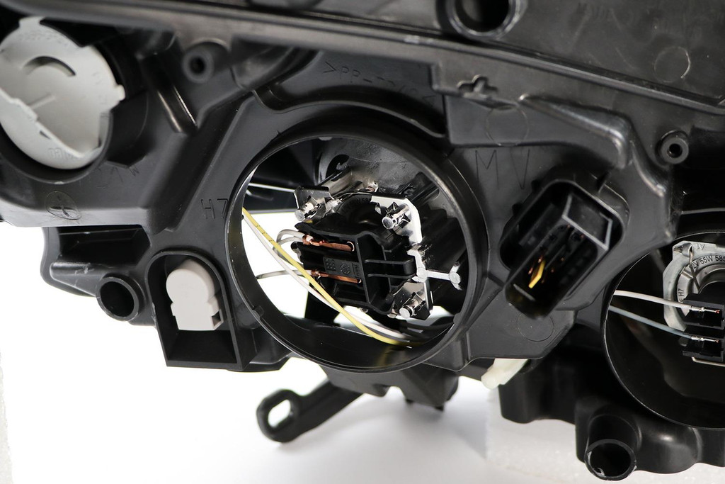 Headlight left black LED DRL Peugeot 208 17-19