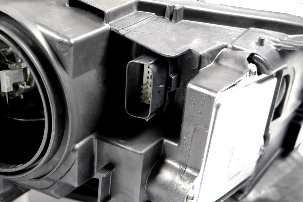 Headlight left black brow LED DRL Ford Kuga 17-