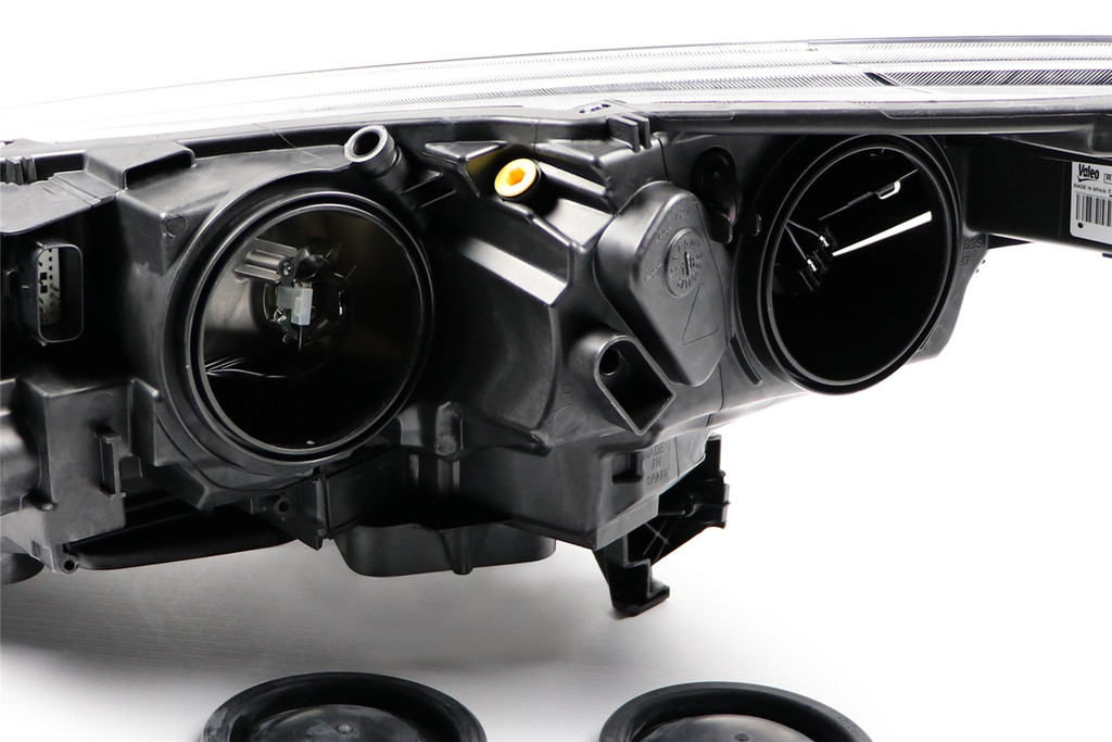 Headlight right black brow LED DRL Ford Kuga 17-