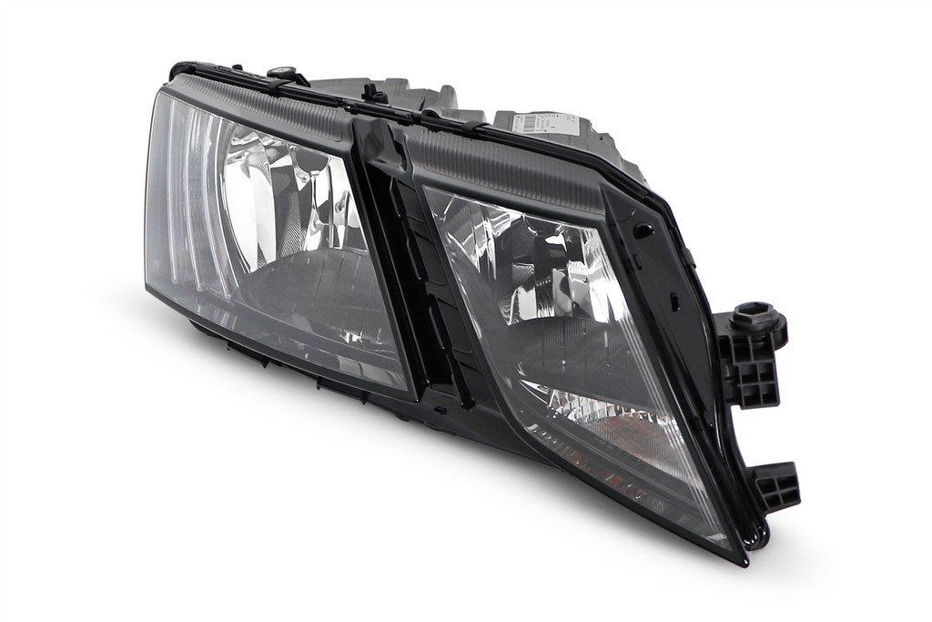 Headlight right Skoda Octavia 17-