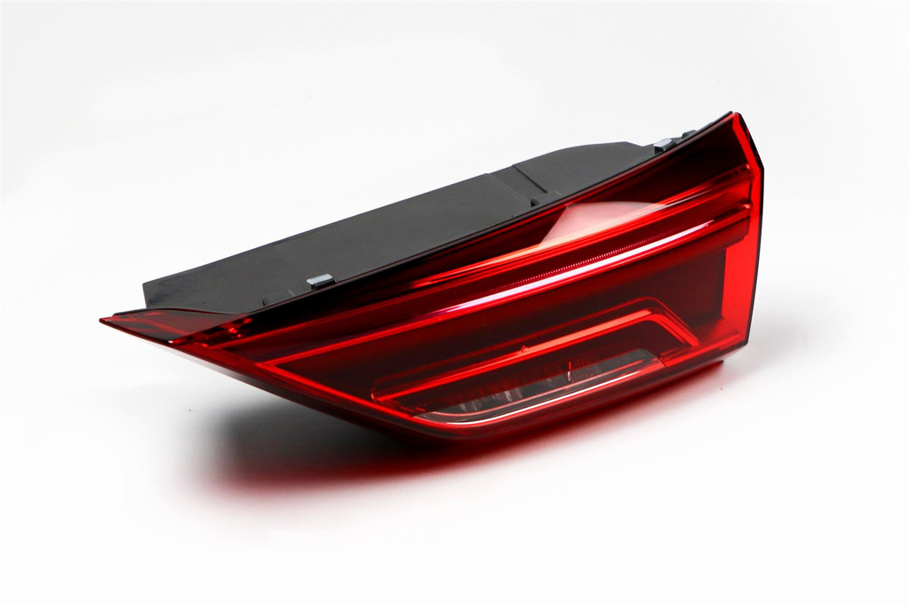 Rear light right inner LED with dynamic indicator Audi Q3 19-