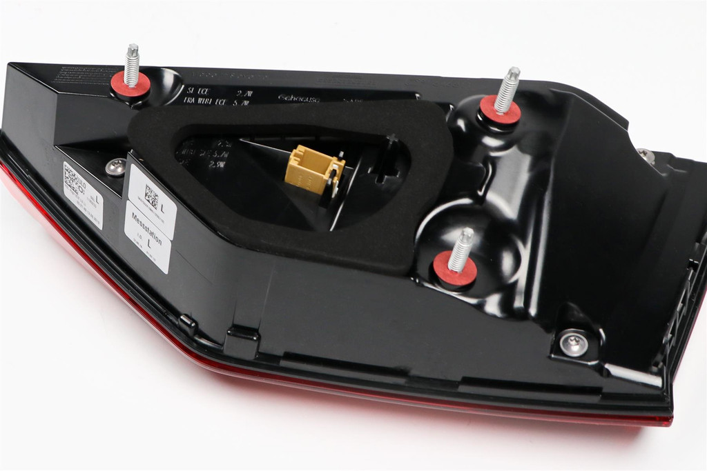 Rear light left inner LED with dynamic indicator Audi Q3 19-