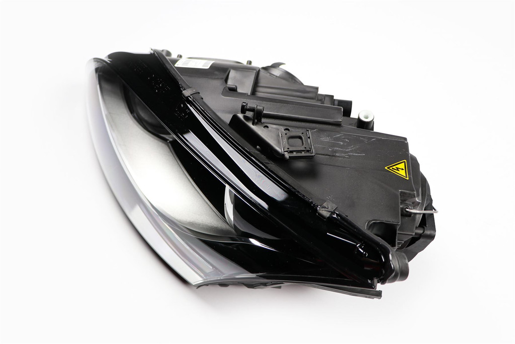 Headlight left xenon LED DRL AFS Audi TT 10-14