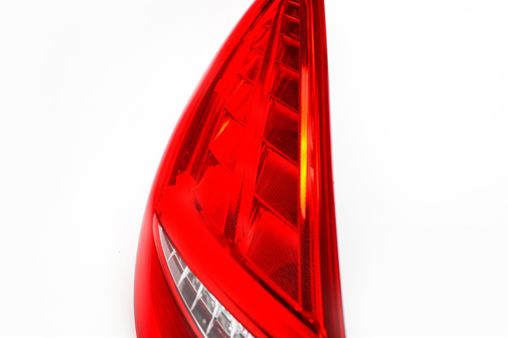 Rear light left LED Peugeot RCZ 10-15