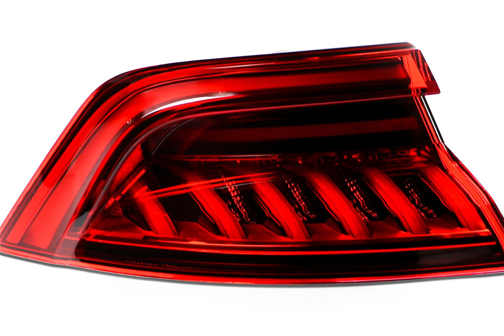 Rear light left "welcome" effect LED Audi Q8 18-