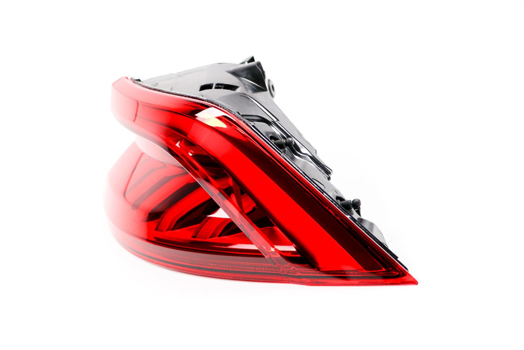 Rear light right "welcome" effect LED Audi Q8 18-