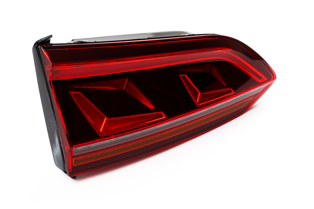 Rear light left inner dynamic indicator VW Touareg 18-