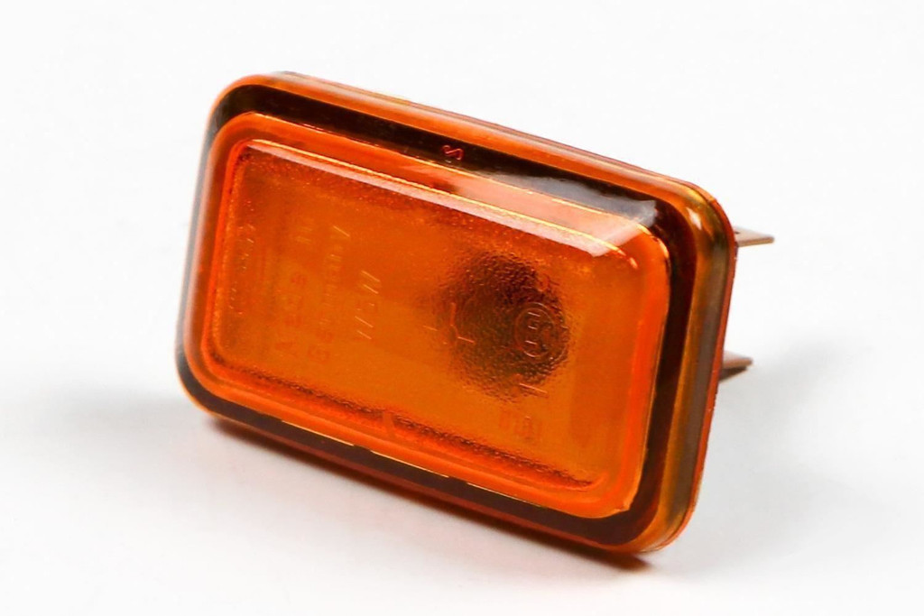 Side indicators set orange Audi 80 78-91 Hella