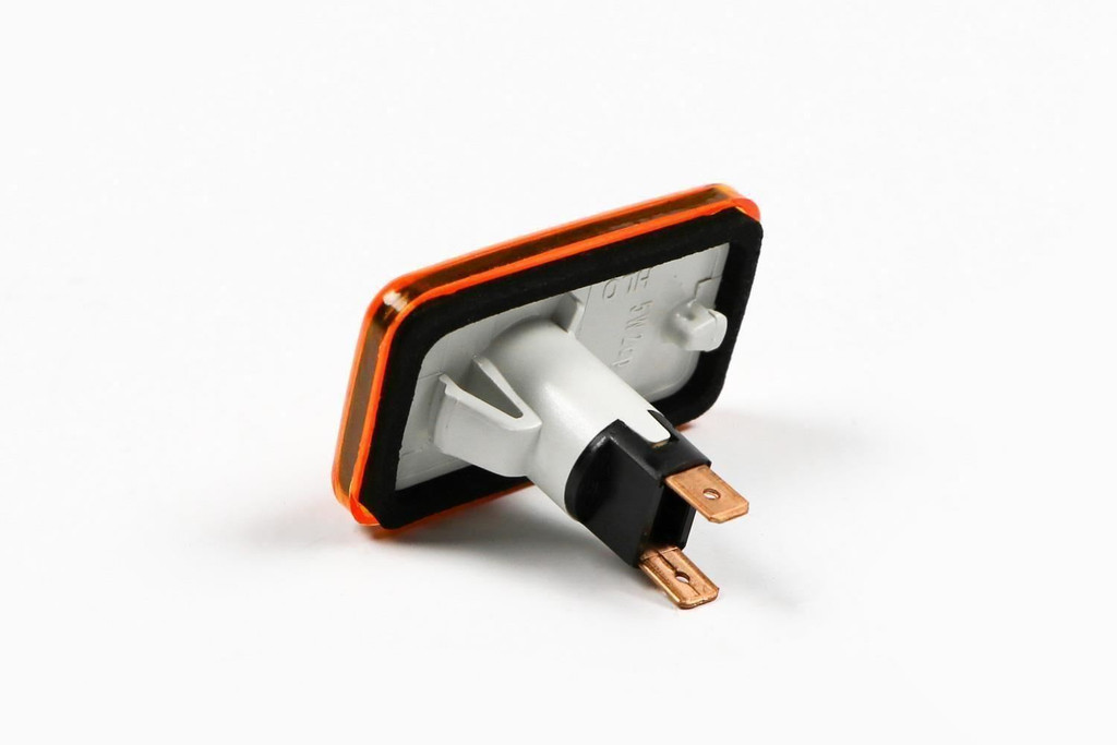 Side indicators set orange Audi Cabriolet 91-00 Hella