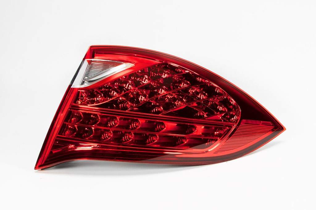 Rear light right outer red LED Porsche Cayenne 11-14 Valeo