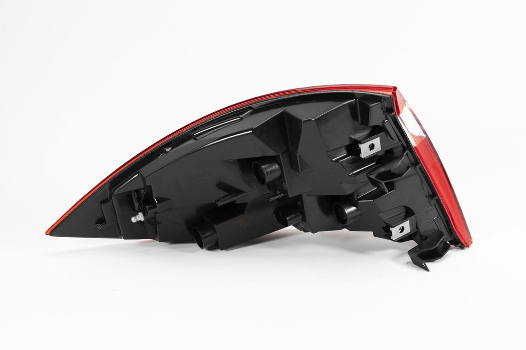 Rear light right outer red LED Porsche Cayenne 11-14 Valeo