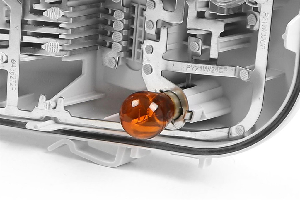 Bulb holder right Audi A6 04-08