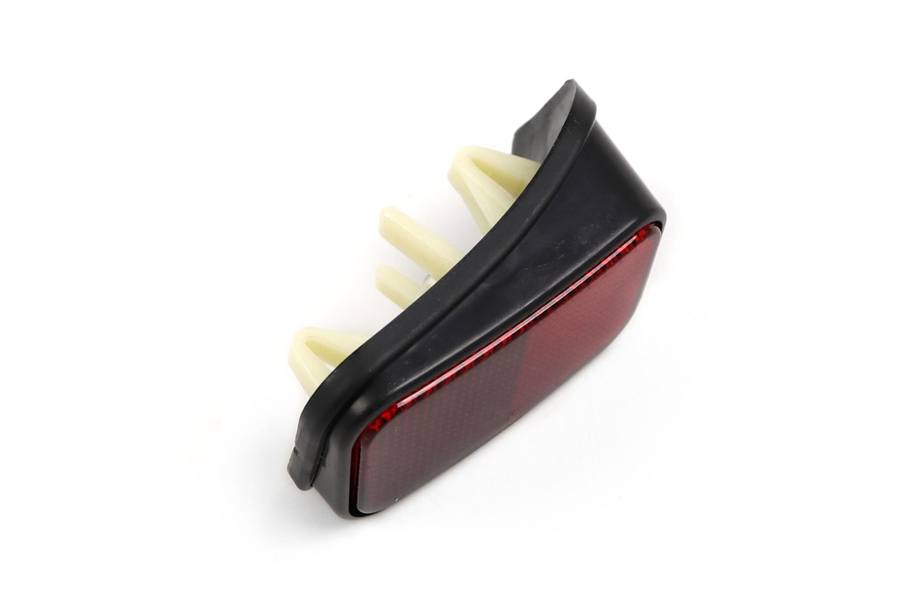 Rear bumper reflector right Toyota Hilux 98-05