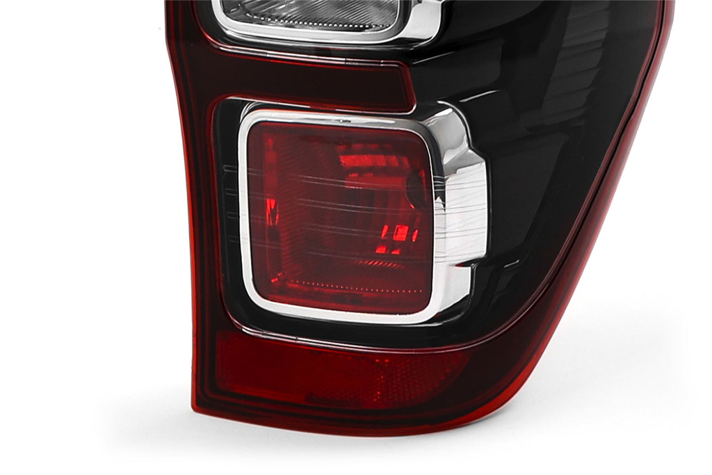 Rear light right dark red Ford Ranger 12-