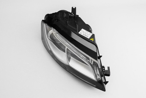 Headlight right bi-xenon LED DRL Audi A3 08-12 LHD