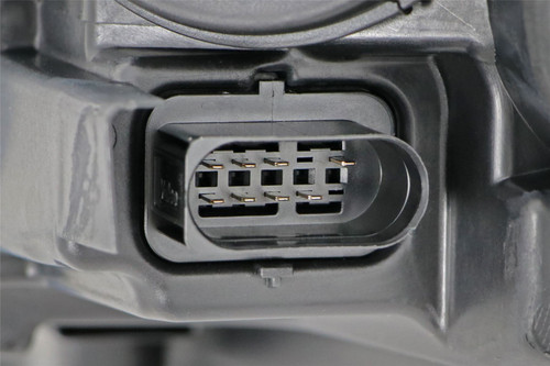 Headlight right halogen VW Transporter T6.1 20-