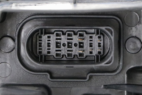 Headlight right LED Volkswagen Transporter T6.1 20-