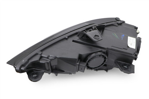 Headlight right bi-xenon Audi A3 12-